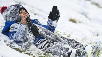 Son dakika... Eğitime kar engeli! Bir ilçede okullar tatil edildi