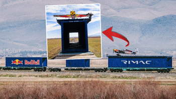 Red Bull sporcusu Dario Costa'dan Türkiye'de inanılmaz gösteri! Önce trene indi, sonra kalkış yaptı