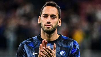 Galatasaray'da gündem yeniden Hakan Çalhanoğlu! Okan Buruk detayı dikkat çekti