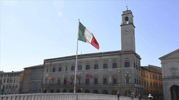 İtalya Başbakanlığı yakınlarındaki şüpheli çantaya bomba imha ekipleri müdahale etti