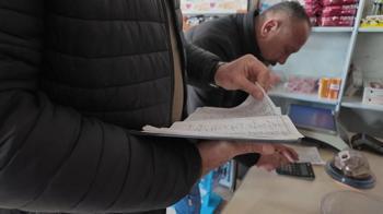 'Zimem Defteri' geleneği yeniden canlandı! İş insanı, yüzlerce ailenin bakkal borcunu tek tek kapattı