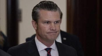 ABD'den şaşırtan iddia! 'Hegseth'in 'kötü' fotoğraflarını yayımlayanlar basın toplantısına alınmıyor'