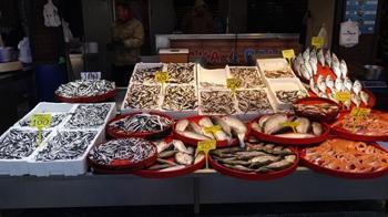 Balık tezgahlarında bayram öncesi çeşit bolluğu