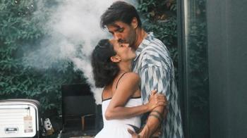Paris'te romantik anlar! Serkay Tütüncü’den sevgilisi Zeynep Bastık'a evlenme teklifi
