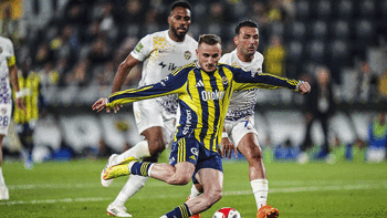 Fenerbahçe'de Kerem Aktürkoğlu taraftardan özür diledi! 'Bir an bile pişmanlık yaşamadım'