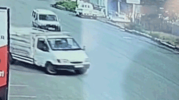 Bir anlık dikkatsizliğin faturası ağır oldu! Yola böyle çıkınca...