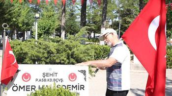 15 Temmuz kahramanı şehit Ömer Halisdemir'in kabrinde yoğunluk
