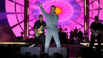 Sinan Akçıl Erzurum'da fırtına gibi esti! Festivalde coşku zirve yaptı