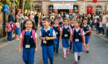 Mini Mini 1'ler İçin İlk Ders Zili Çalıyor: 1. Sınıflar okula ne zaman başlıyor?