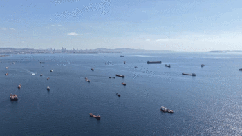 Karadeniz’e geçemeyen gemiler Marmara’ya yığıldı