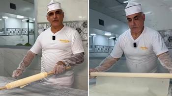 Baklavanın yapılışını akıcı İngilizceyle anlattı, görenler yapay zekâ sandı!