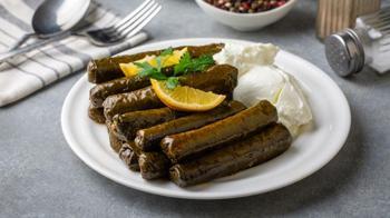 Yaprak sarmanın üzerine tabak koyma geleneği aslında çok önemliymiş!