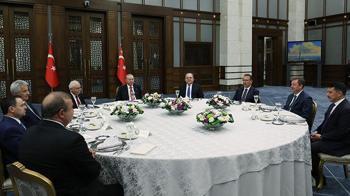 Cumhurbaşkanı Erdoğan, yüksek mahkeme başkanlarıyla yemekte bir araya geldi