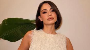 Fit haliyle dikkat çekti! Demet Özdemir'in pozlarına beğeni yağmuru