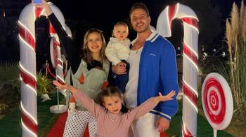 Haysiyet’in Tarık'ı Burak Çelik'ten mutlu aile pozu