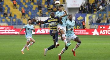 Ankaragücü - Başakşehir maçından kareler