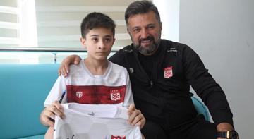 Sivasspor'da Bülent Uygun ve futbolculardan anlamlı ziyaret!