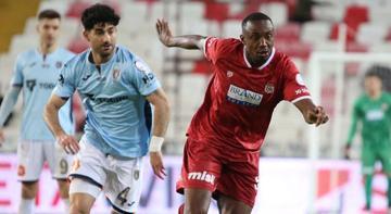 Sivasspor - Başakşehir maçından kareler