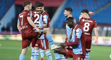 Trabzonspor’un vazgeçilmezleri Onuachu ve Visca! 