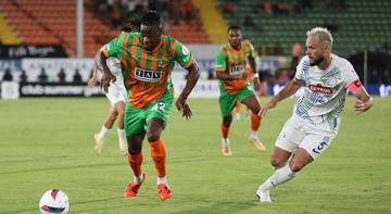 Alanyaspor - Rizespor maçından kareler