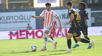 İstanbulspor - Adanaspor maçından kareler