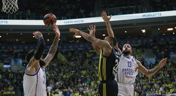 Fenerbahçe Beko - Anadolu Efes maçından kareler