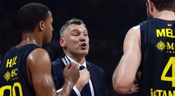 Sarunas Jasikevicius: Çok sayıda şutörleri var!