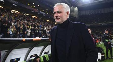 Fenerbahçe'de Mourinho sorunu çözdü! İşte işin sırrı