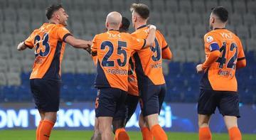 Başakşehir ilk yarıda bulduğu golle güldü!