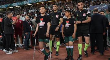 Konyaspor - Galatasaray maçının hakemi hastaneye kaldırıldı!