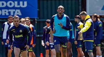 Fenerbahçe'de Beşiktaş derbisi mesaisi sürüyor