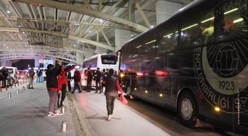 Süper Lig'e yükselen Gençlerbirliği'ne havaalanında karşılama!