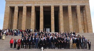 Gençlerbirliği, takım halinde Anıtkabir'i ziyaret etti