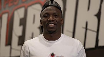Peter Etebo: Süper Lig'e döndüğüm için çok mutluyum!