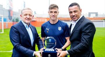 Krzysztof Piatek, Başakşehir'den ayrıldı!