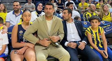 Volkan Demirel, voleybolcu kızı Yade ile Fenerbahçe Beko - Beşiktaş maçında!