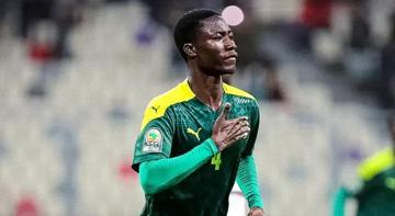 Fenerbahçe ve Galatasaray, Fallou Diouf'un peşinde!