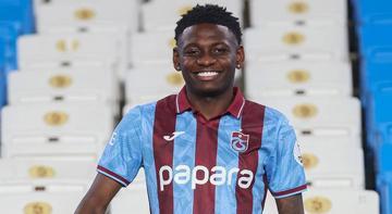 Kazeem Olaigbe'nin imza töreninden kareler