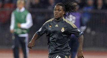 Yolu Süper Lig'den geçen Royston Drenthe felç geçirdi! Robin van Persie'den açıklama