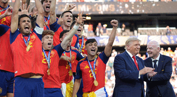 Dünya Kupası finalinde Donald Trump'tan çok konuşulacak hareket! FIFA Başkanı Infantino engel olamadı