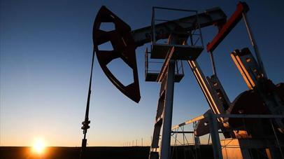 Oil prices jump as US-Iran tensions fuel supply fears