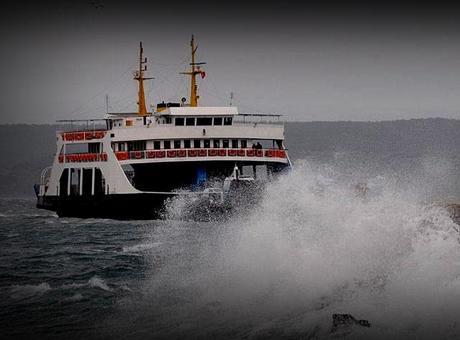 Son dakika: Deniz ulaşımına fırtına engeli! İşte iptal edilen seferler