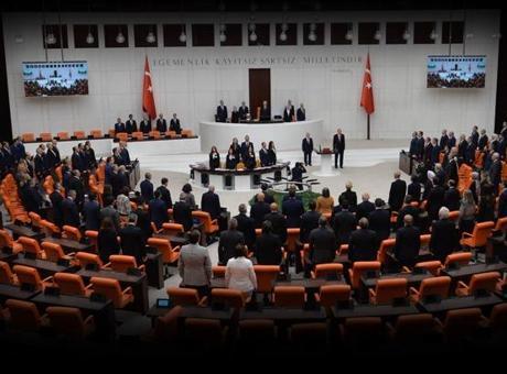 Son dakika: 2025 yılı bütçesi Komisyon'dan geçti