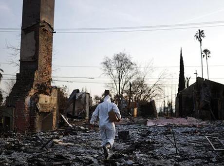 California'daki yangınlar 24 günün ardından kontrol altına alındı