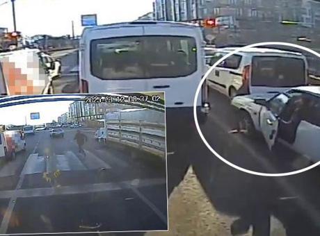 Bingöl'de kaza yapan vatandaş, olayın şokuyla otomobilinden inip peşinden koştu