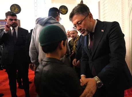 Bakan Yumaklı, bayram namazını Kastamonu