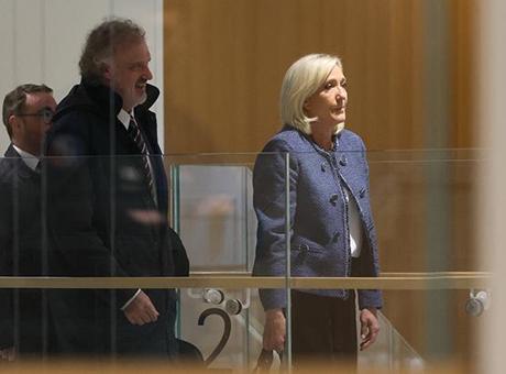 Marine Le Pen yolsuzluktan suçlu bulundu