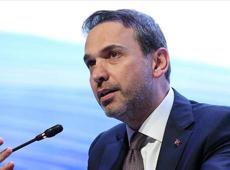 Bakan Bayraktar'dan elektrik kesintilerine ilişkin açıklama