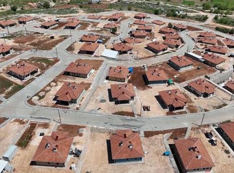 Adıyaman’ın Zey Köyü kayalık zeminde yeniden kuruldu