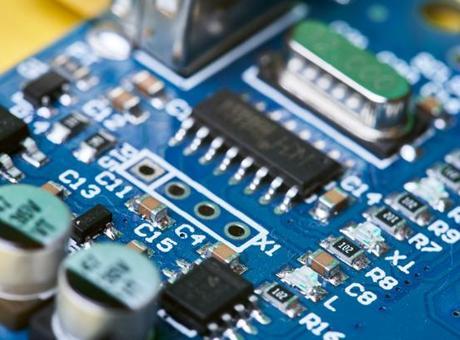 Pil bitti derdine son! Dünyanın en gelişmiş mikroçipi tanıtıldı